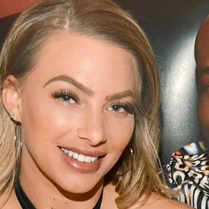 Meet your Posher, Shayna!